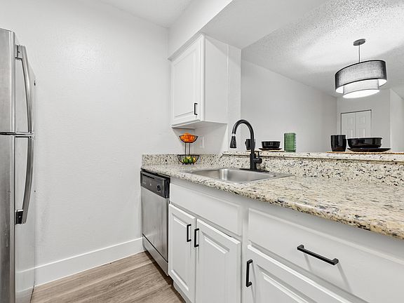 4th image of 10570 Stone Canyon Rd #Rf-109