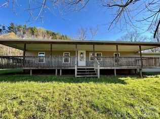 97 Oakland Dr, Burnsville, NC 28714