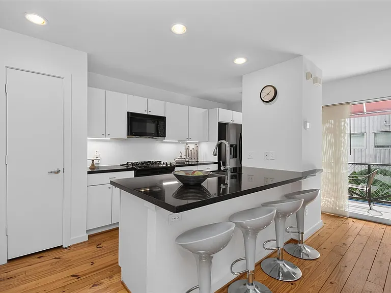6916 Yellowstone Way Dr — Photo 20