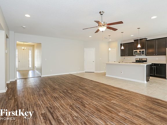 4th image of 11590 Sycamore Cove Ln
