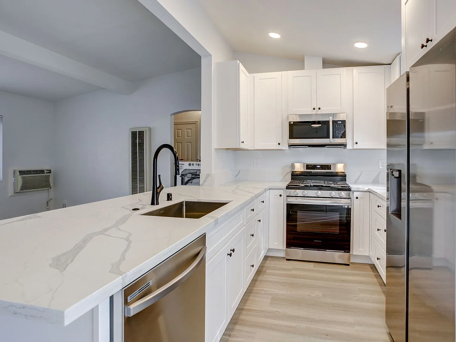 West 11th Avenue Apartment Homes — Photo 2