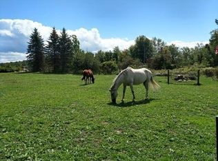 8 Barrack Hill Rd, Rutland, MA 01543