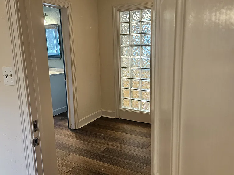107 E Aspen Ln — Photo 32