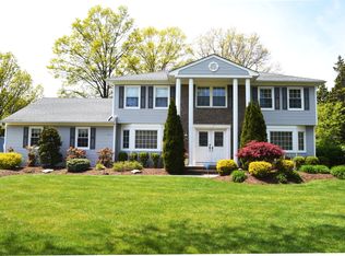 27 Avalon Dr, Montville, NJ 07045