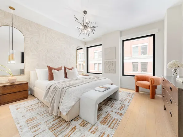 100 Barrow St APT 4C, New York, NY 10014