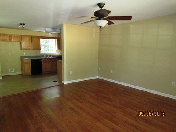 2nd image of 94 General Lee Ct