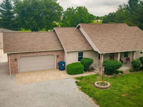 16838 Caplinger Pond Rd, Marion, IL 62959
