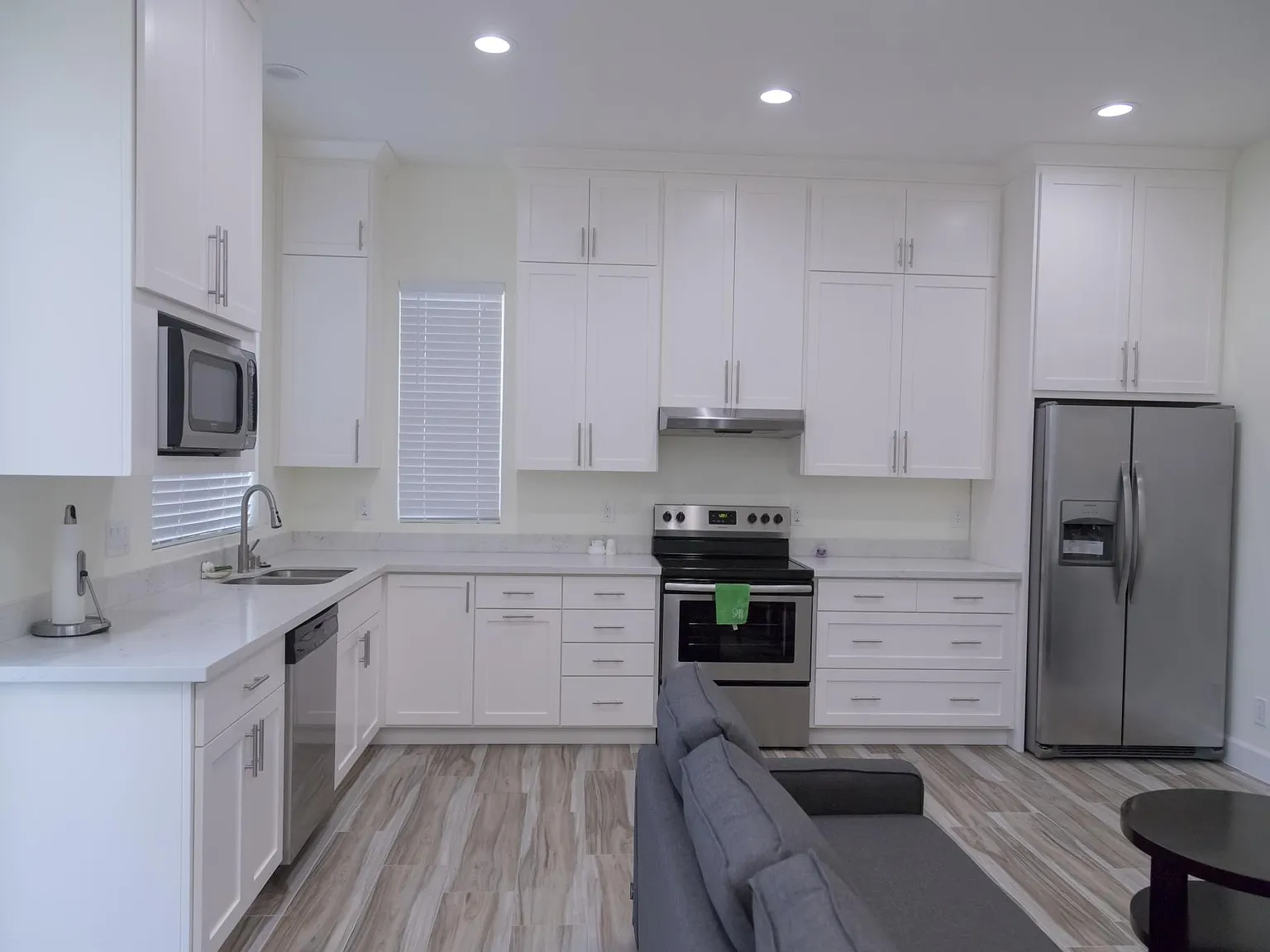 5063 Elester Dr — Photo 1