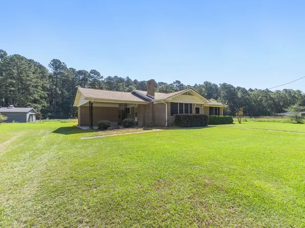 896 River Rd, Hattiesburg, MS 39401