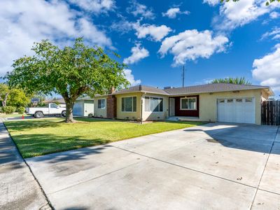 1130 Delaware Ave, Los Banos, CA, 93635