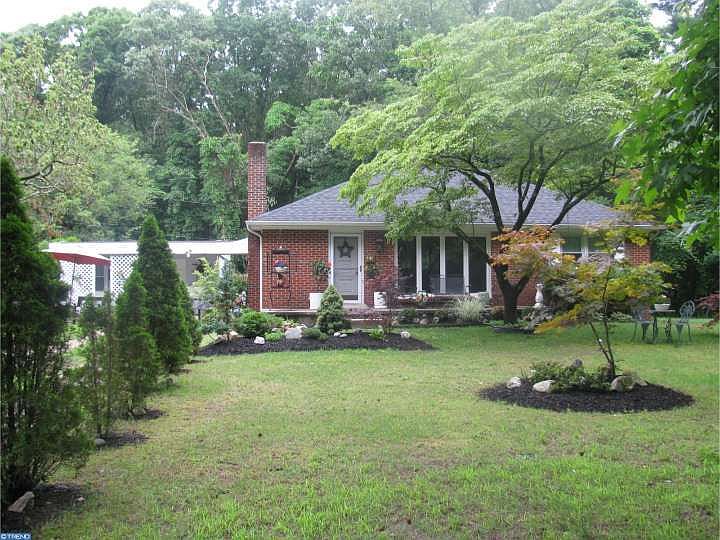 1st image of 2 Edison Ave