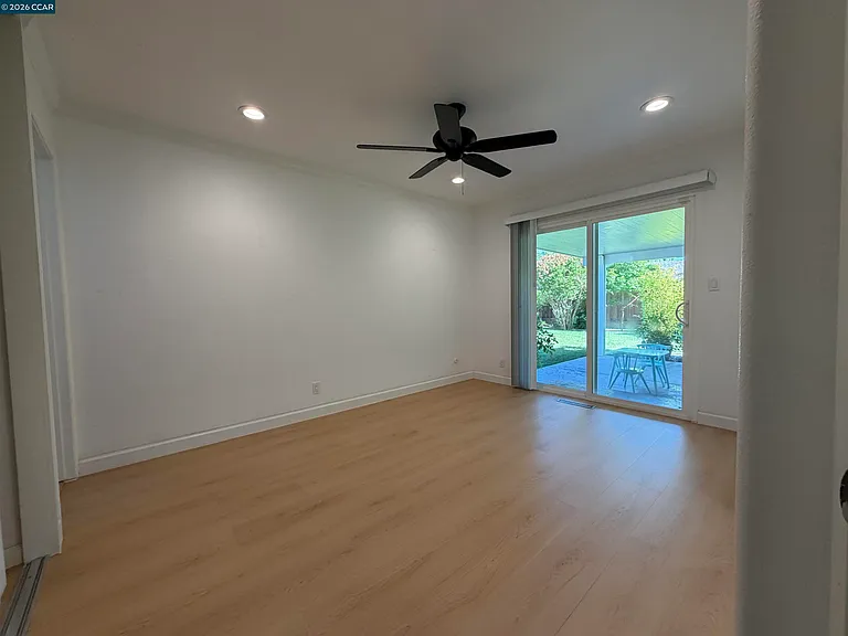397 Ann Ct — Photo 6