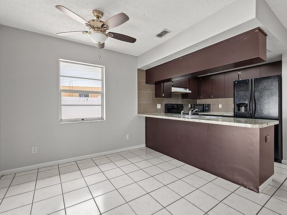 5th image of 2715 63rd Ter N APT B