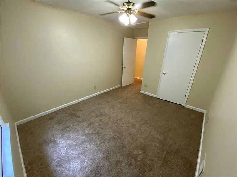 475 Radio Ct — Photo 15