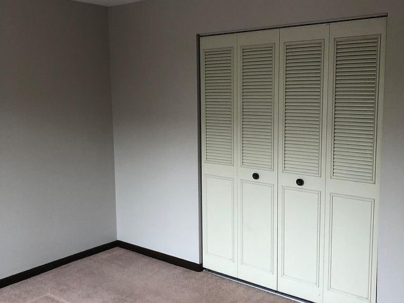 5th image of 113 W 66th St APT 2