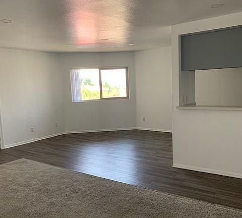 3rd image of 1500 Torrance Blvd APT 6
