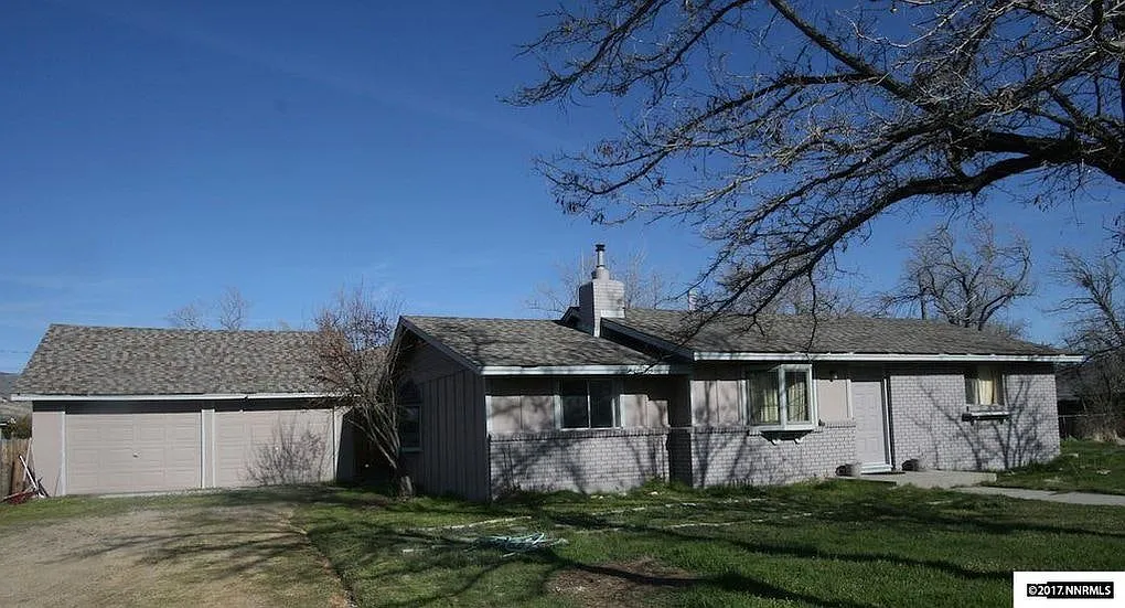 3680 Churchill Dr photo 1