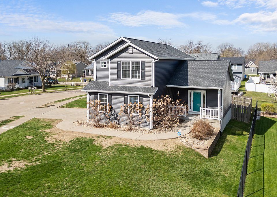 1st image of 5 W Village Cir