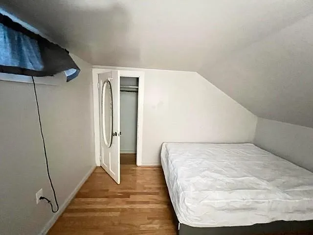 10 Hammond St #B — Photo 18
