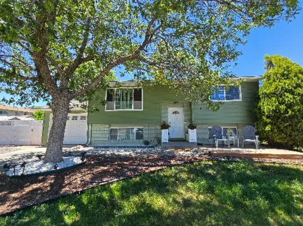 4432 S Woodgrove Dr, West Valley City, UT 84120