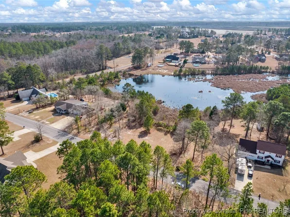 8509 Independence Dr, Hope Mills, NC 28348