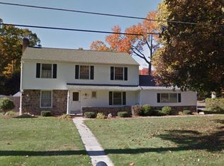 8 Squassick Rd, West Springfield, MA 01089