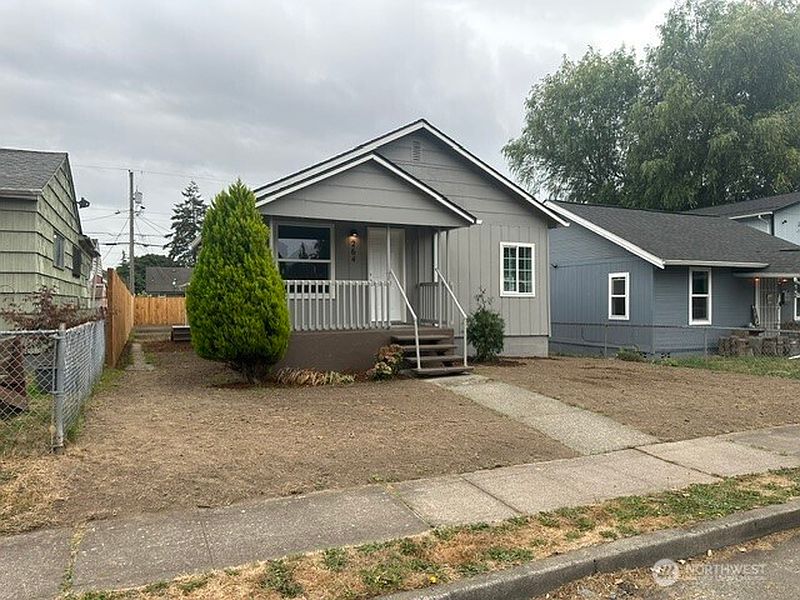 2nd image of 264 19th Avenue