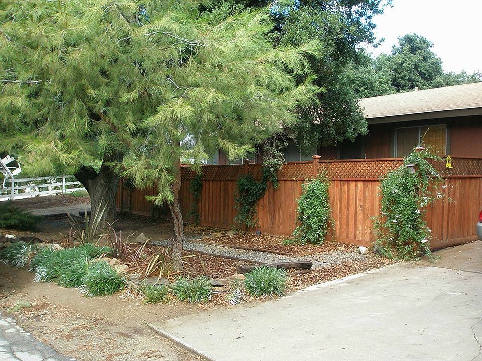 1st image of 15445 Calle Primavera