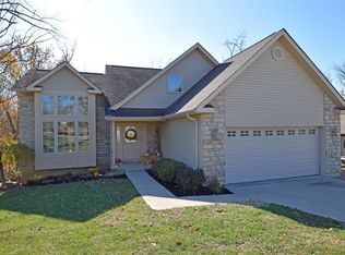 1203 Sunset Dr, Lawrenceburg, IN 47025