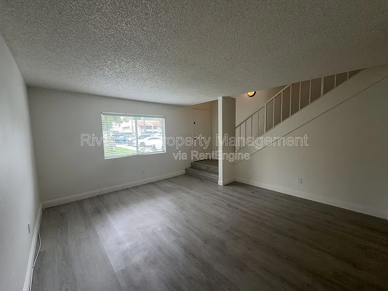 2255 Cahuilla St #105 — Photo 4