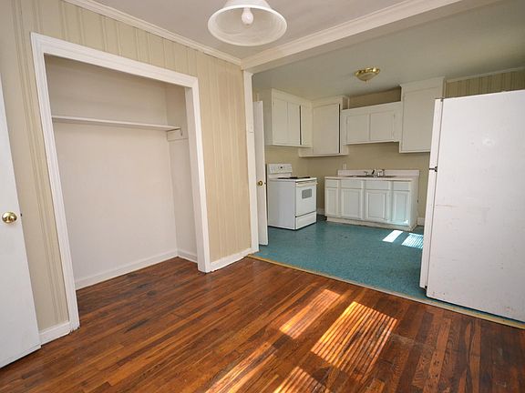 Dining area adjacent to kitchen w large closet