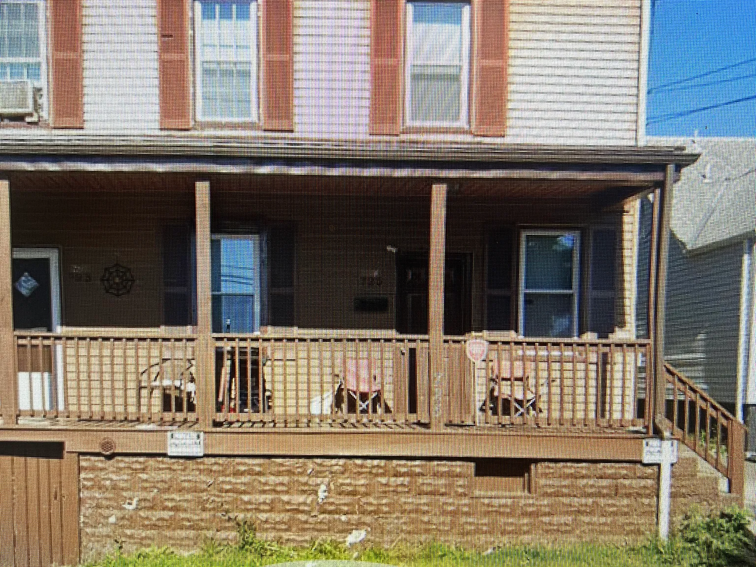2 bed, $895 — Photo 1