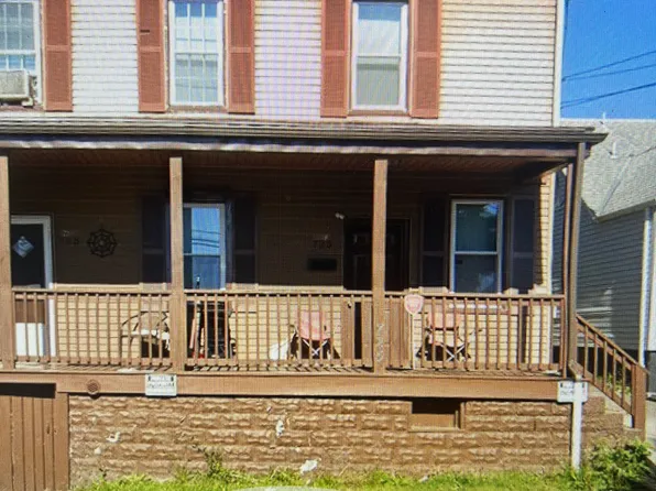 725 Frederick St, Mc Kees Rocks, PA 15136