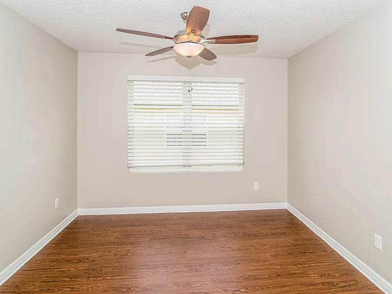 819 Celebration Ln — Photo 8