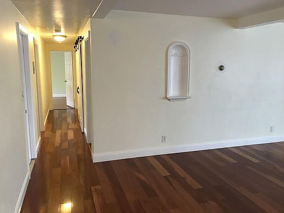 2nd image of 3 Longwood Dr APT 1