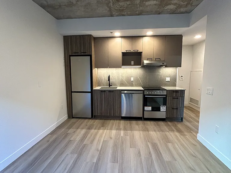 75 Slater St — Photo 38