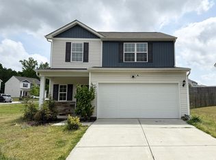 8407 Highgate Dr, Charlotte, NC 28215