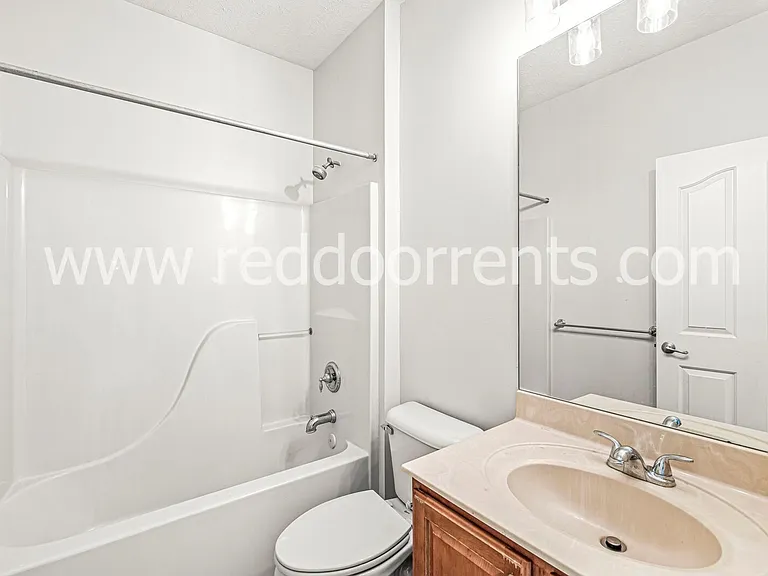 4712 Pebblepointe Pass — Photo 23