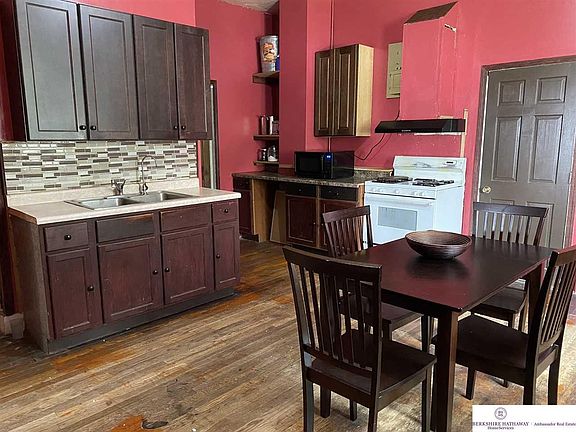 2nd image of 2604 K St