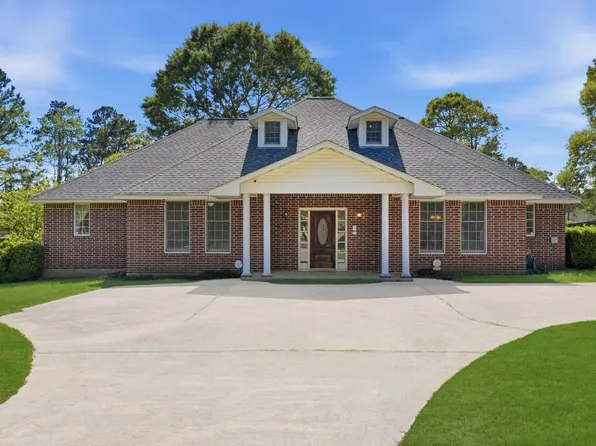 33403 Doe Dr, Magnolia, TX 77355