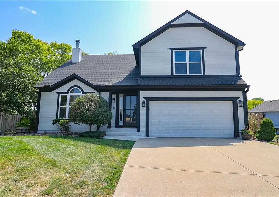 1st image of 1317 SE Dalton Ct