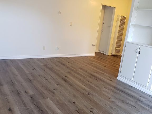 2nd image of 4557 Bancroft St APT 5