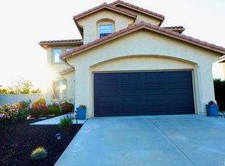 33124 Harmony Ln, Temecula, CA 92592