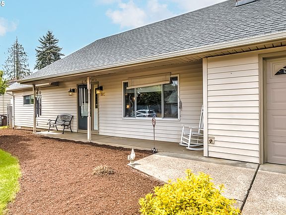 5th image of 181 NE 30th Ave