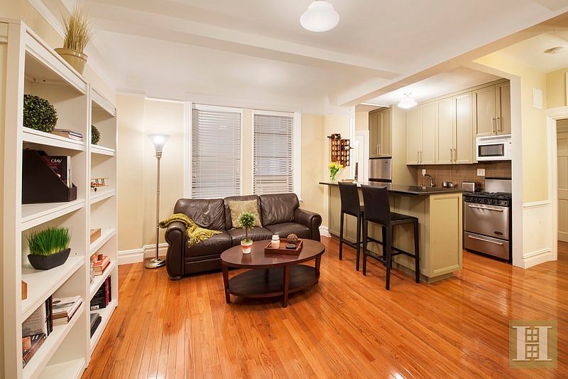 1st image of 32 W 82nd St APT 4E