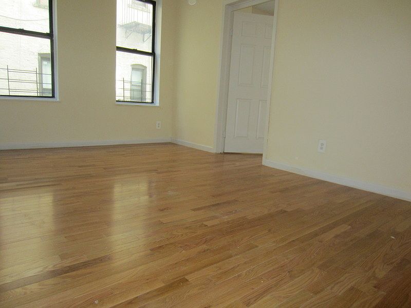 2nd image of 49 W 126th St APT 1