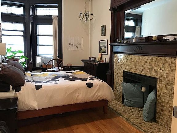 5th image of 349 W 87th St APT 3