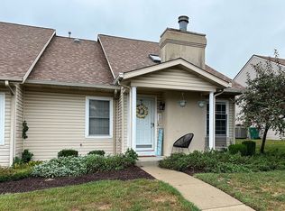 422 Colleen Dr, O'Fallon, IL 62269