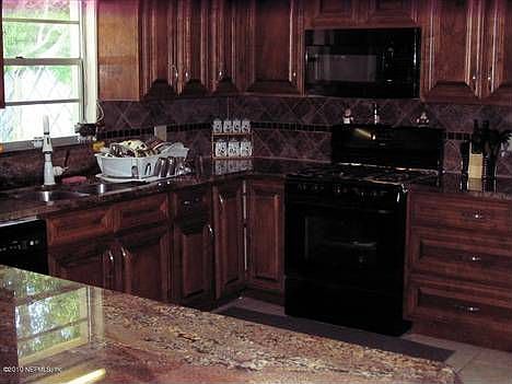 3rd image of 5420 Sheri Ln