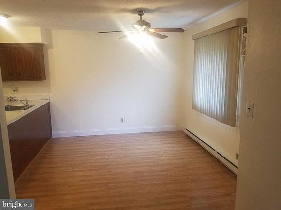 2nd image of 500 Campbell Cir #H-19